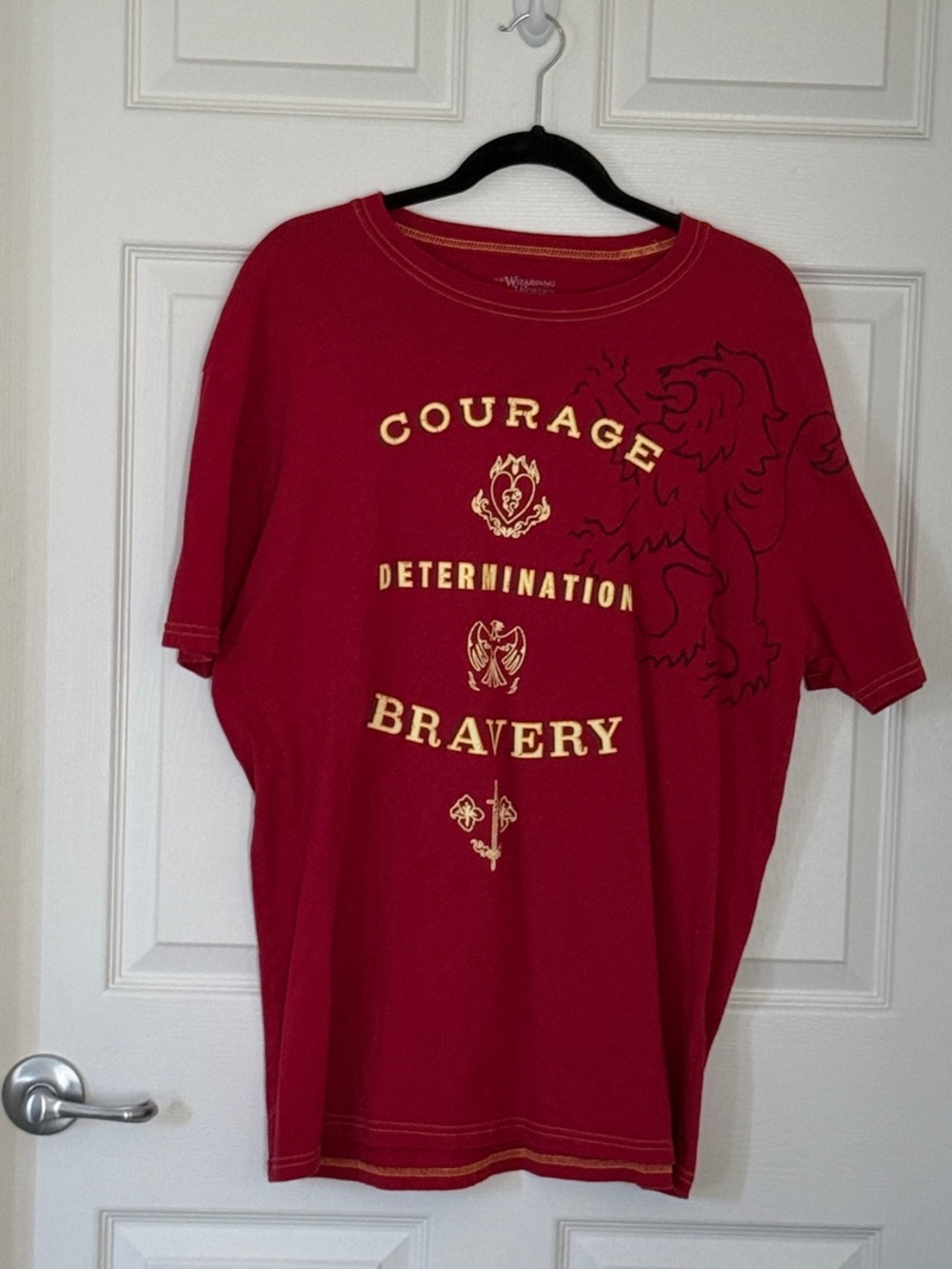 Hogwarts Red Courage, Determination & Bravery T-Shirt, XL